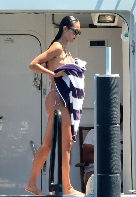 cowgirl alternative uniquementfans haute définition chaud archive