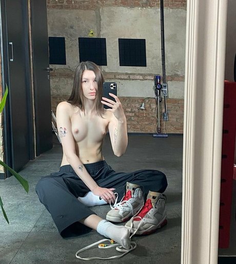 Aloona Larionova actrice adulte collection