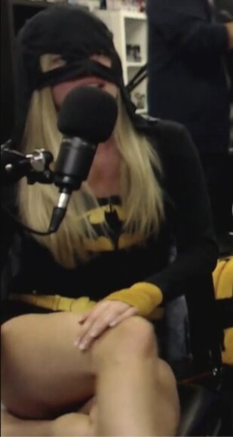 Elyse Willems étoile sexy photo