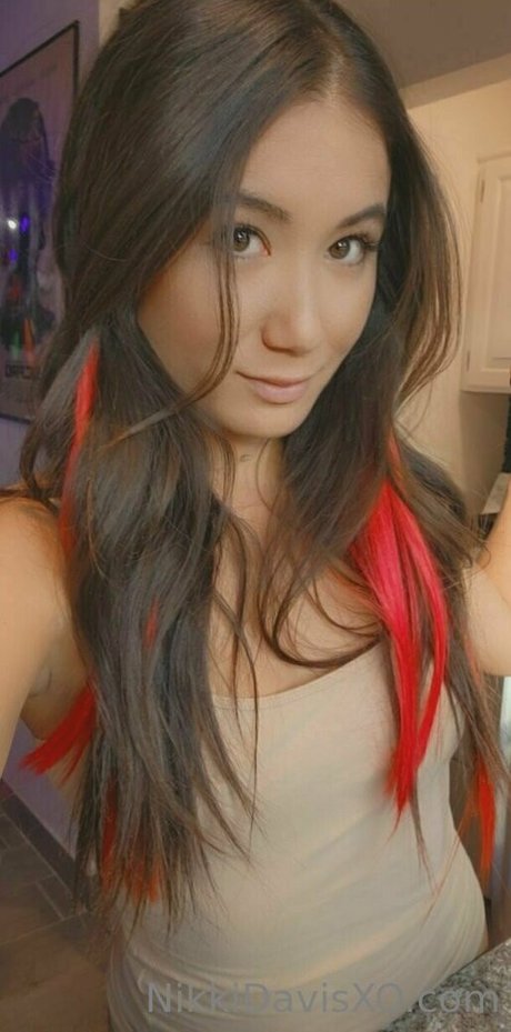 nikkidavisxo actrice porno photo