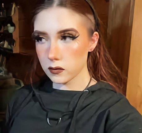 Godheadtestified modèle de haute qualité des photos