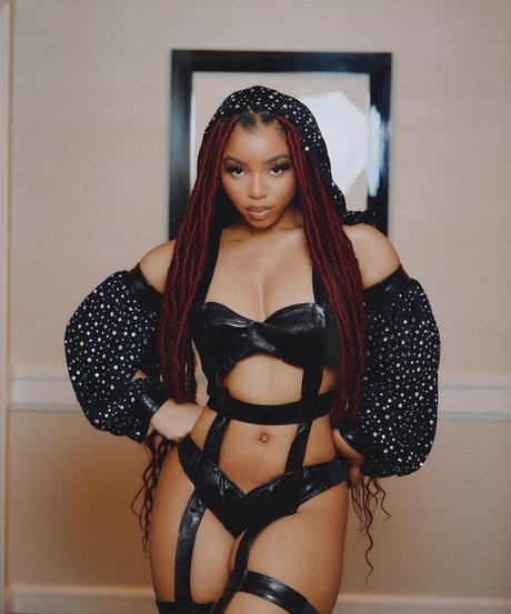 Chloe Bailey modèle exclusif galerie