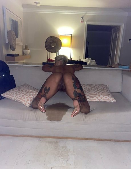 miachava art modèle galeries