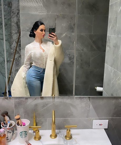 amyanderssen modèle porno image