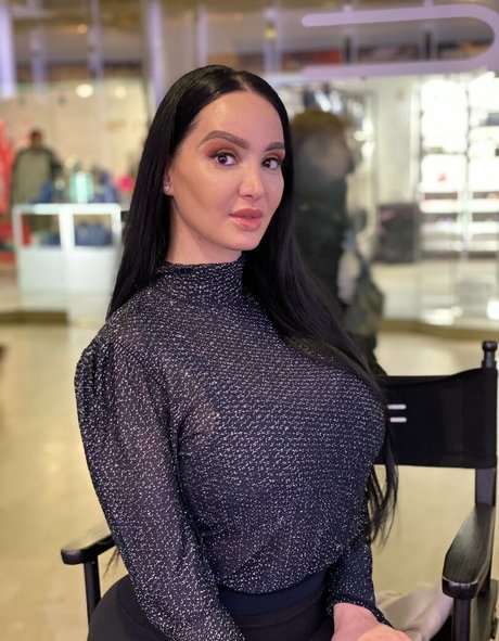 amyanderssen modèle hd img