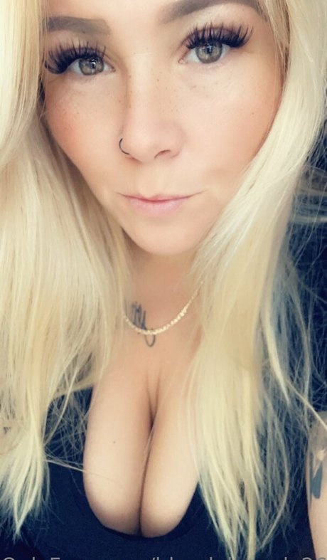 blondebrandy269 étoile sympa archive