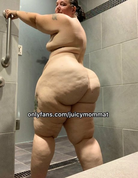 JuicymommaT star du porno érotique images