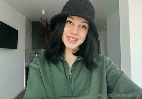 adelebee belle star du porno photos