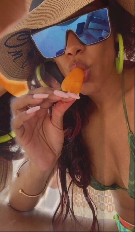 Candice Patton modèle porno des photos