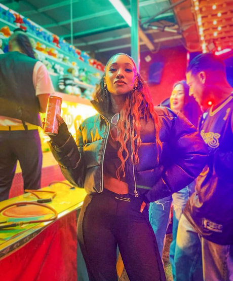 Candice Patton sexe de star du porno photos