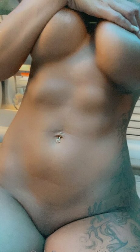 ittybritts actrice pornographique des photos