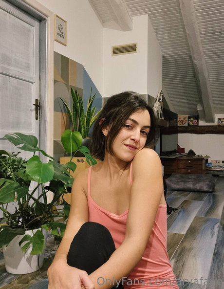 aryafaye étoile gratuite photos