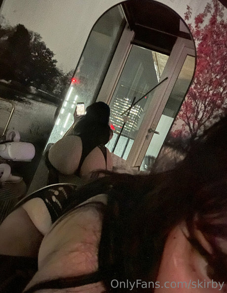 skirby actrice porno galeries