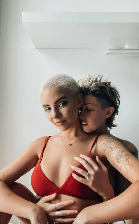 watergirls star érotique photos