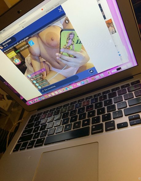 Badgalfairy modèle adulte archive