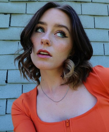 Audra Miller modèle sympa galerie