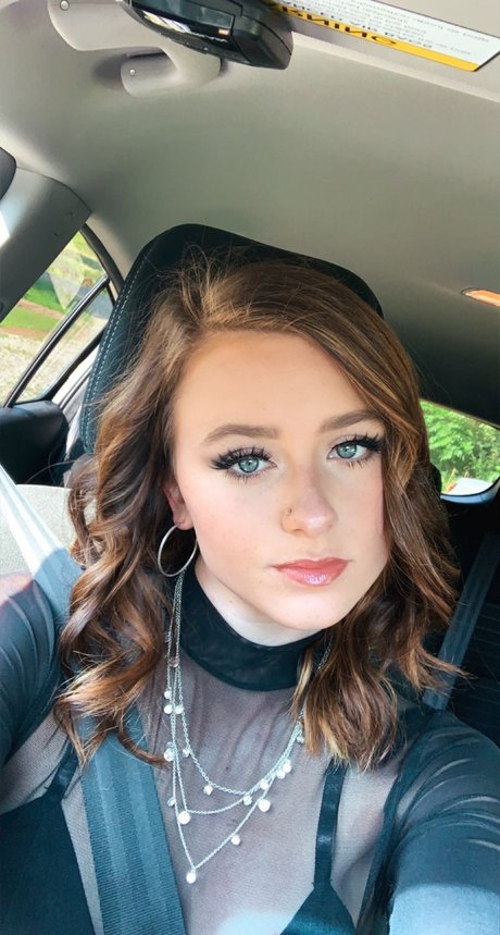 Audra Miller haut étoile des photos