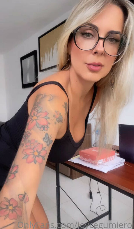 Joyce Gumiero haut modèle image