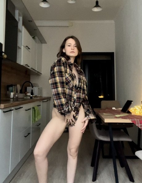 Toma Efremova actrice hd img