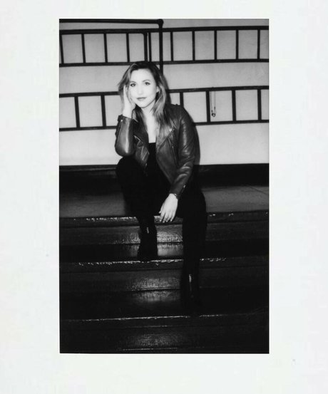 Taylor Tomlinson étoile hd galeries