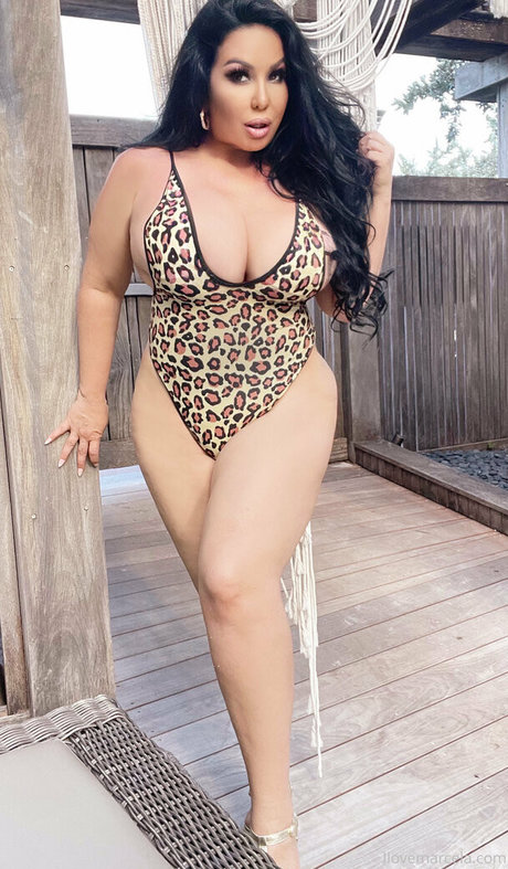 latinamilfnyc modèle pornographique photos