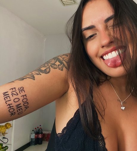 Vitoria Marcilio meilleure star du porno photos