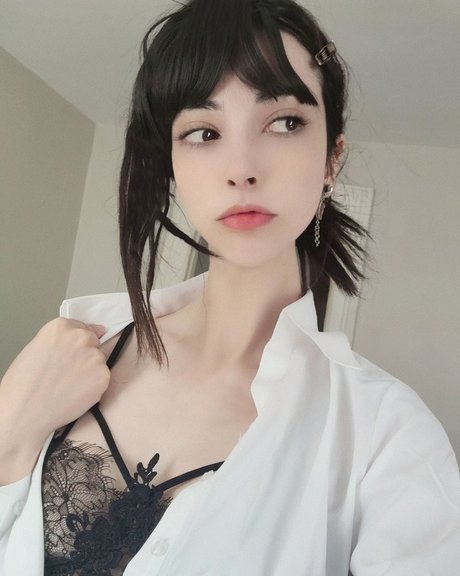 Drellatsun actrice de nus photos