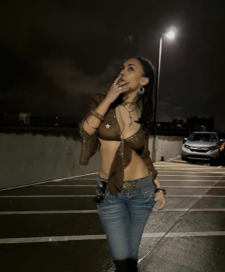 Aaliyeezy star du porno gratuit galerie