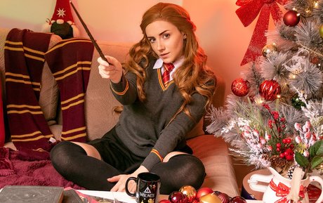 Ezy Summers Cosplay belle actrice images