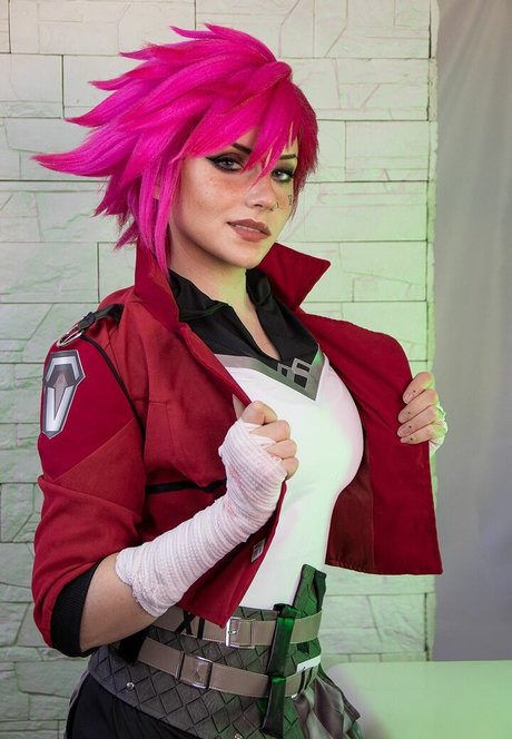 Ezy Summers Cosplay sexe star du porno photo