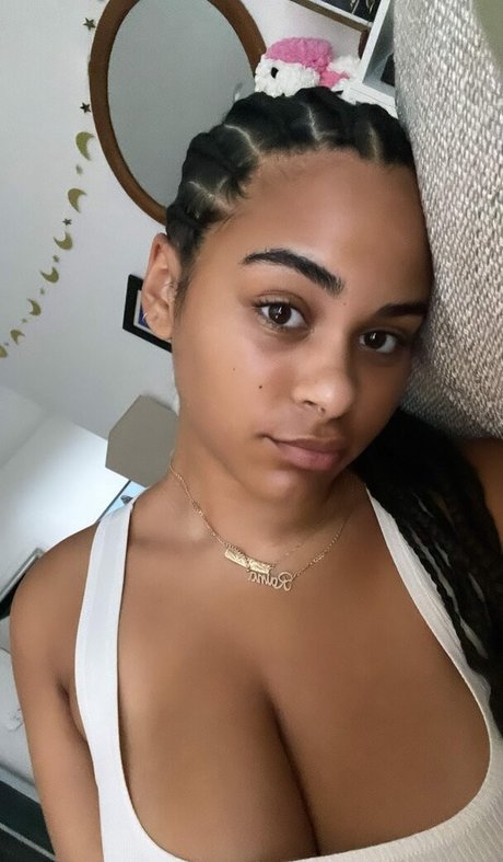 Raina Morris star du porno exclusive collection