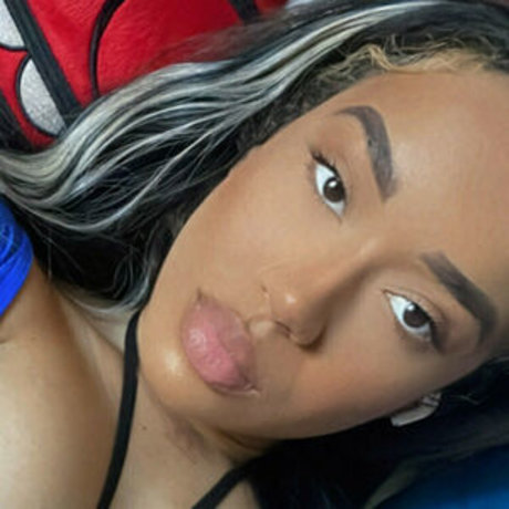 kbabyyyxxx modèle nu collection