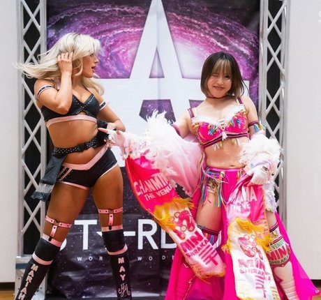 ado asiatique solo onlyfans assez hd photos