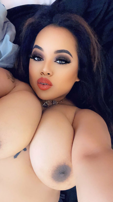 lesbiennes strapon onlyfans belle sexy collection