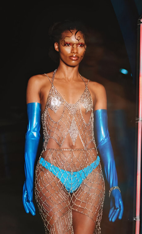 Tina Calamba art étoile image