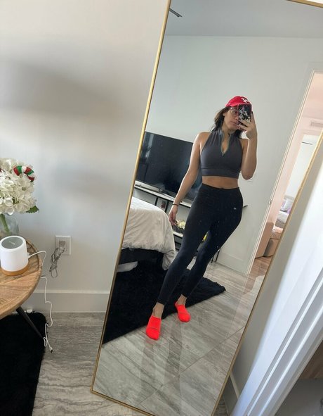 theenchantressb mannequin photo