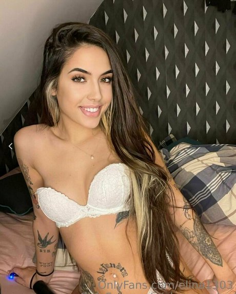 elina1303 modèle artistique galeries