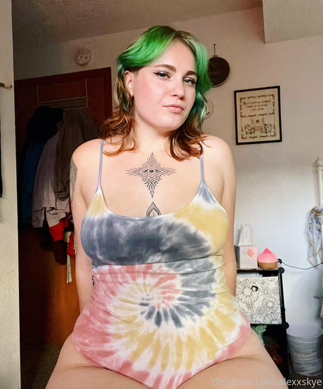 alexxskye art modèle galeries