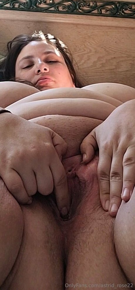 astrid rose22 jolie star du porno collection