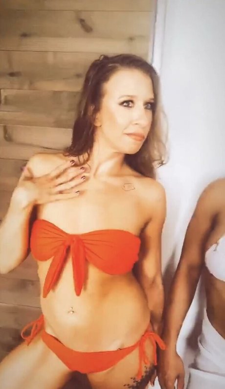 Aubrey Edwards actrice de nus galeries