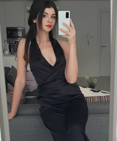 Chloe Lockley actrice de grande qualité collection