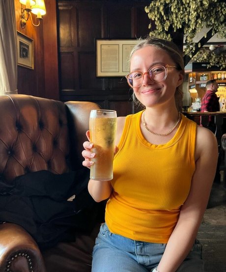 Adventures And Naps actrice adulte image