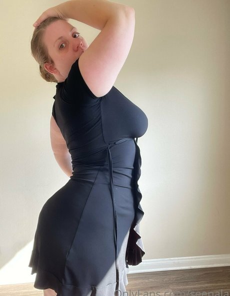 seenala actrice pornographique galerie