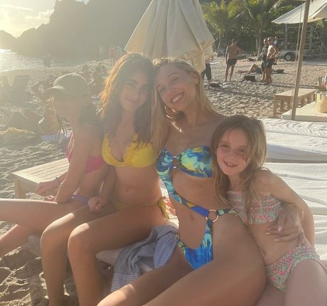 double branlette onlyfans jolie et gratuite photos