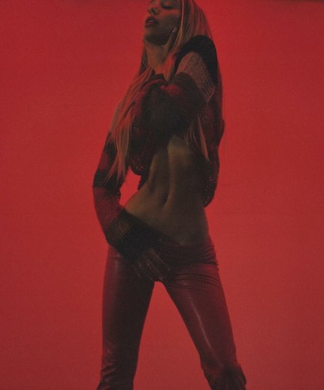 Alexis Ren Fotoaufnahmen