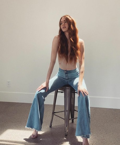 Holly Hicks actrice de grande qualité img