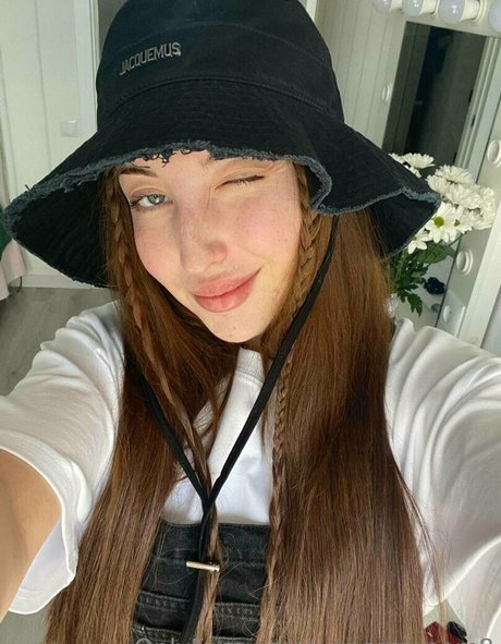 papa princesse onlyfans art chaud galeries