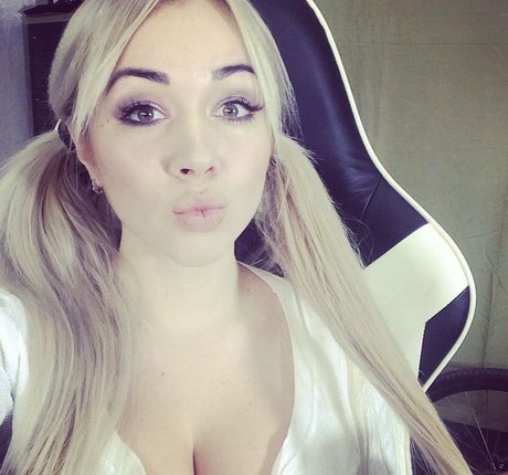 Anna Kostenko modèle porno images