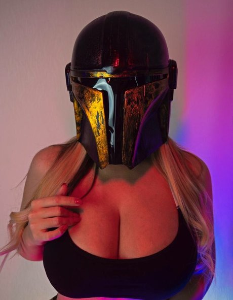 Anna Kostenko actrice artistique des photos