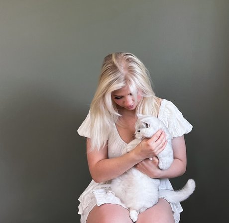 pawg rousse uniquementfans bon img